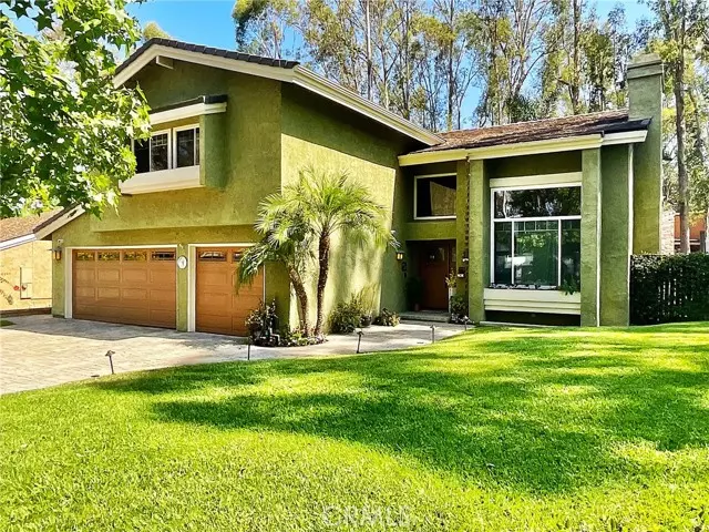 24975 Heartwood CIR, Lake Forest, CA 92630