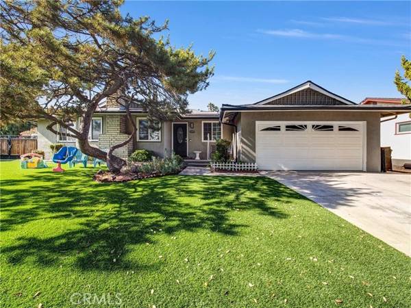 1353 Hallwood CT, Upland, CA 91786