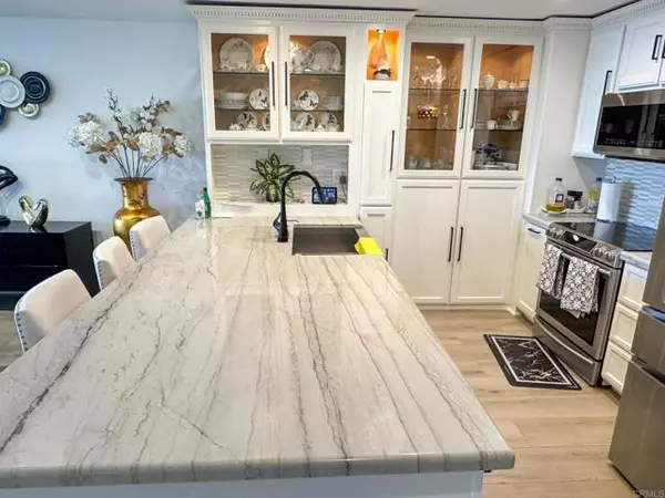 La Jolla, CA 92037,2500 Torrey Pines Road 902