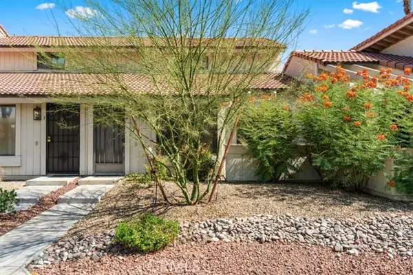 Palm Springs, CA 92264,6054 Montecito DR 2