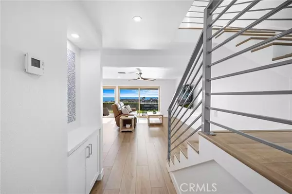 San Clemente, CA 92672,567 Avenida Adobe