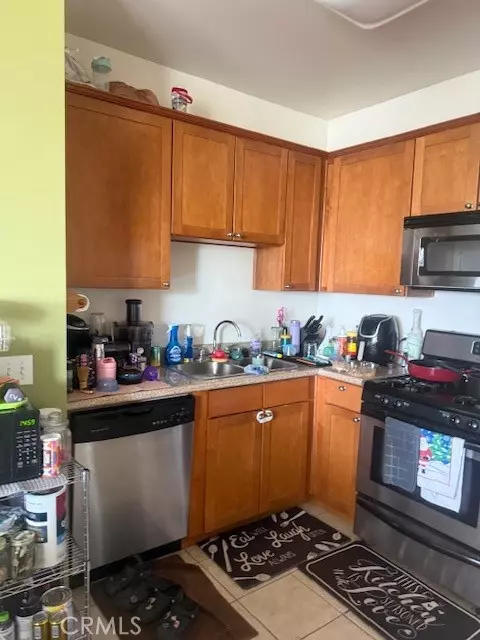 North Hollywood, CA 91605,6938 Laurel Canyon BLD 212