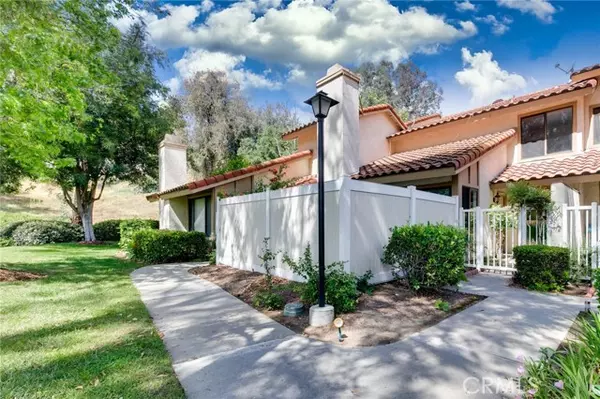 Diamond Bar, CA 91765,1327 Solera LN 6