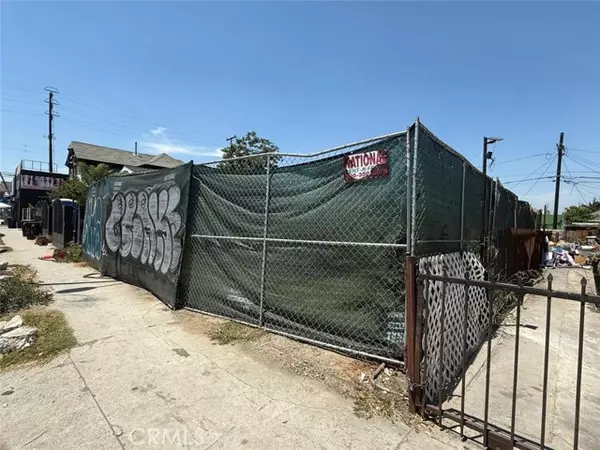 Los Angeles, CA 90011,217 E Vernon AVE