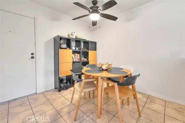 Santa Ana, CA 92701,700 W 3rd ST A111
