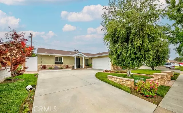 10252 Lorraine LN, Cypress, CA 90630