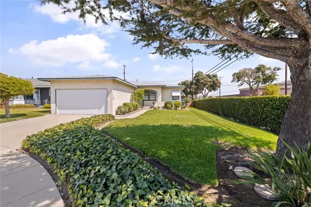 6345 Bigelow ST, Lakewood, CA 90713