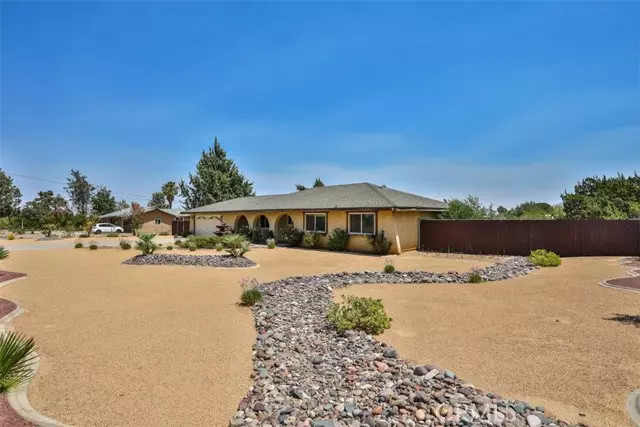 9021 11th AVE, Hesperia, CA 92345