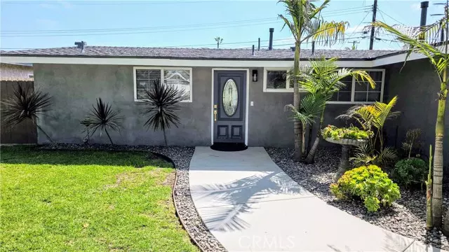 2108 Raleigh AVE, Costa Mesa, CA 92627