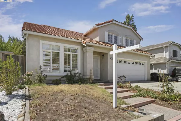 2883 Saint Martins WAY, Tracy, CA 95377
