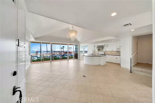 Corona Del Mar, CA 92625,3116 Breakers DR A