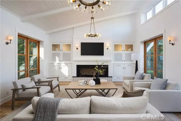 2217 Laurel PL, Newport Beach, CA 92663