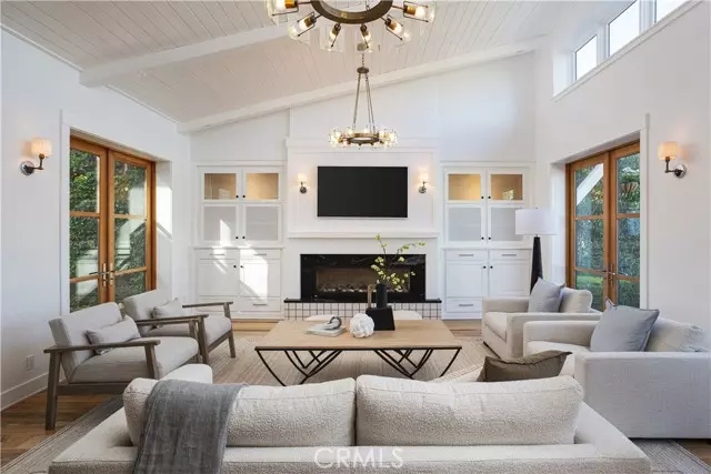 2217 Laurel PL, Newport Beach, CA 92663