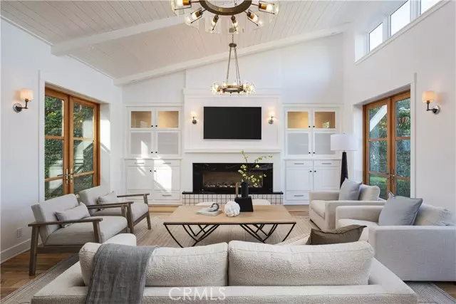 2217 Laurel PL, Newport Beach, CA 92663