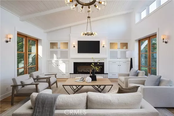 Newport Beach, CA 92663,2217 Laurel PL