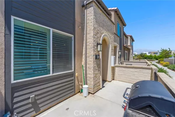 Ontario, CA 91761,3591 E Moonlight ST 21