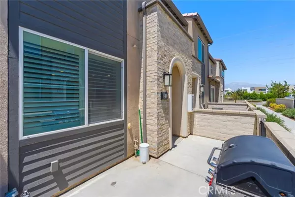 Ontario, CA 91761,3591 E Moonlight ST 21