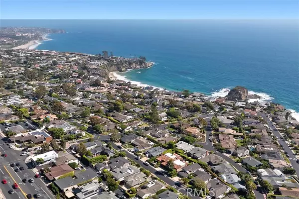 Laguna Beach, CA 92651,9 N Encino