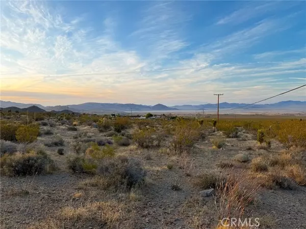 Lucerne Valley, CA 92356,7980 Crystal Creek RD