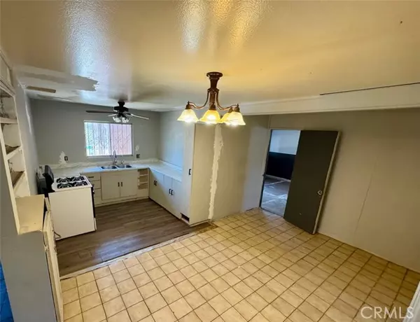 Oxnard, CA 93033,3039 Fournier ST