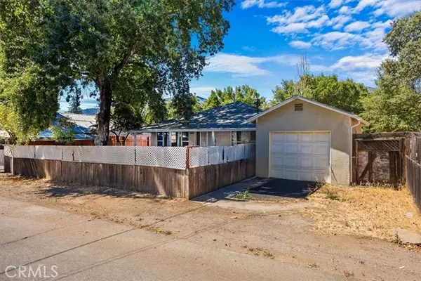 135 Waugh LN,  Ukiah,  CA 95482
