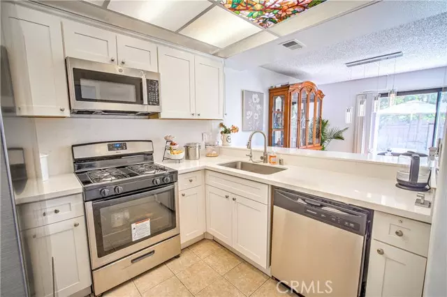 831 S Mountain AVE, Ontario, CA 91762