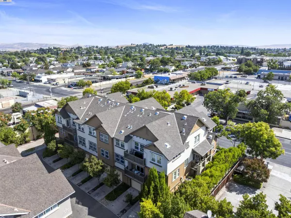 161 N L 101, Livermore, CA 94550