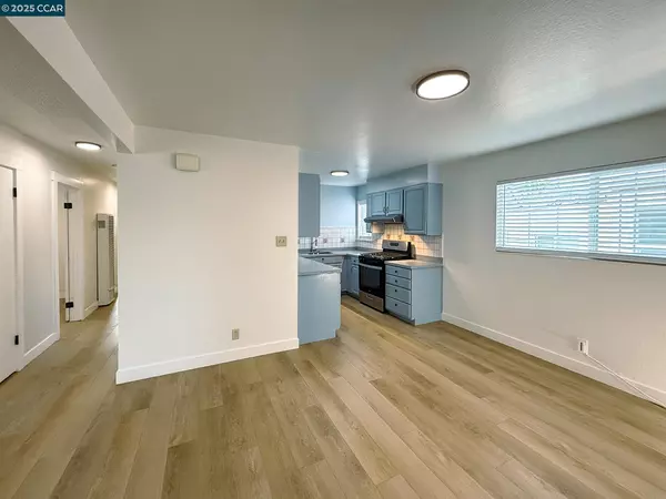 Richmond, CA 94806,2420 Bush