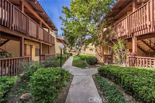 Santa Ana, CA 92707,1040 W Macarthur BLD 35