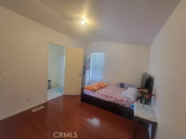Santa Ana, CA 92704,432 S Harbor BLD 64