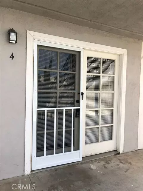 Huntington Beach, CA 92648,409 California ST 4
