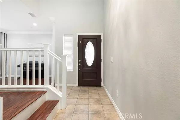 Sylmar, CA 91342,12134 Via Santa Marta