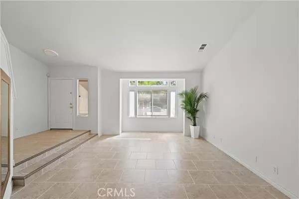 Palmdale, CA 93550,38237 Bee CT