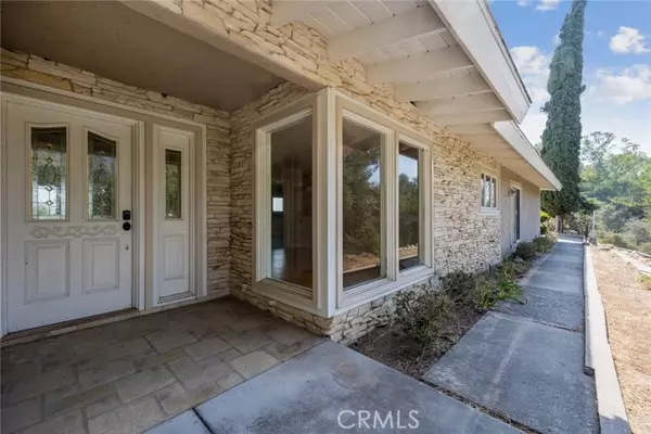 Bradbury, CA 91008,48 Woodlyn LN