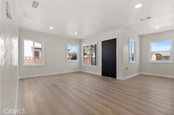 Norwalk, CA 90650,15227 Graystone AVE