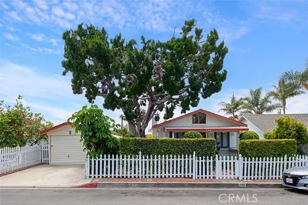 Laguna Beach, CA 92651,555 Through ST