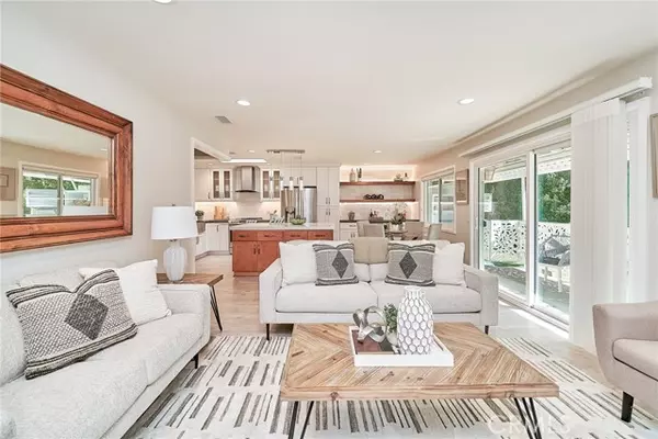 858 Ronda Mendoza Q, Laguna Woods, CA 92637