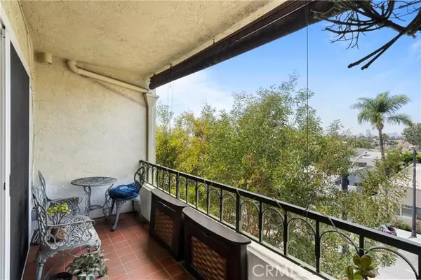 Long Beach, CA 90814,420 Redondo AVE 301