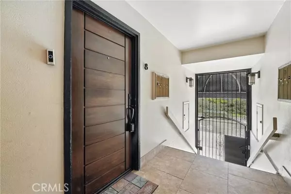 Marina Del Rey, CA 90292,33 Reef ST 8