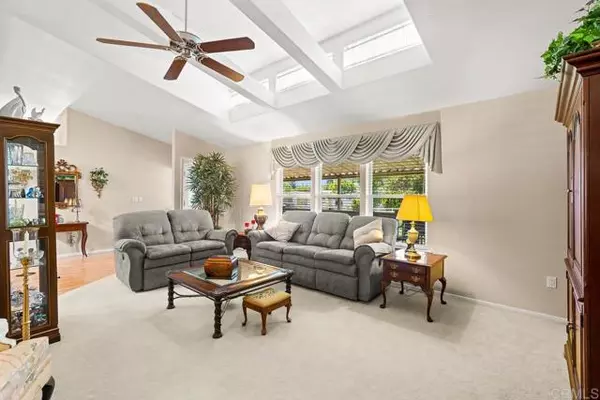 Escondido, CA 92026,525 W El Norte PKWY #1