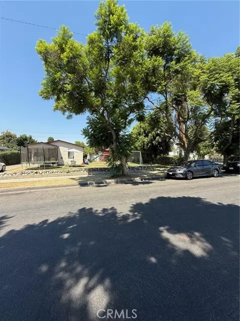 Bell Gardens, CA 90201,6539 Ajax AVE