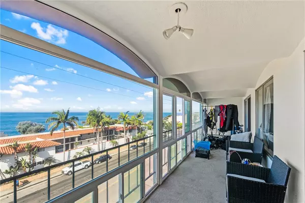 Laguna Beach, CA 92651,240 Moss ST 8