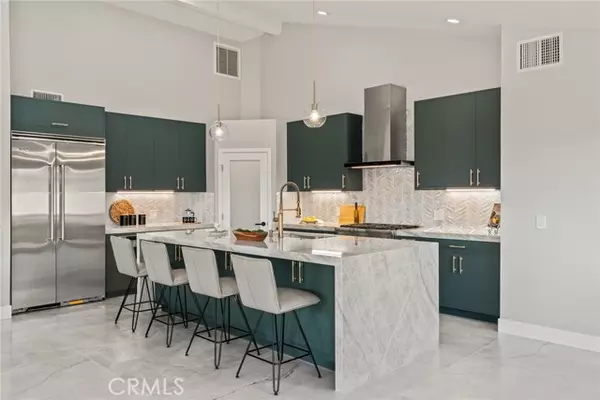 Rancho Palos Verdes, CA 90275,2704 Vista Mesa DR