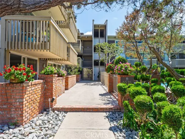 6526 Ocean Crest DR, Rancho Palos Verdes, CA 90275