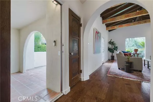 Los Angeles, CA 90024,10452 Lindbrook DR