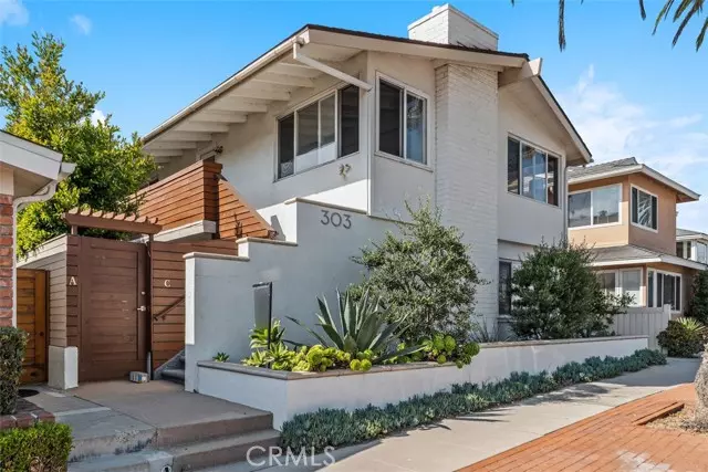 Corona Del Mar, CA 92625,303 Marguerite AVE C