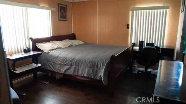 Rialto, CA 92376,250 N Linden AVE 246