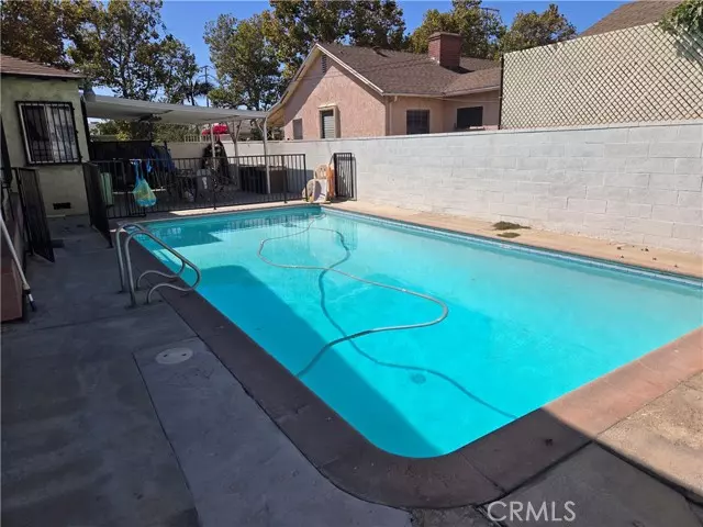 Los Angeles, CA 90022,1538 Simmons AVE