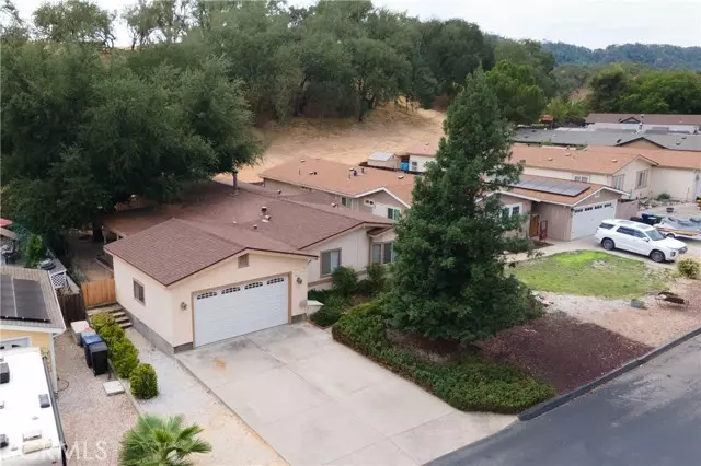 2570 Bridle Trail LN, Paso Robles, CA 93446