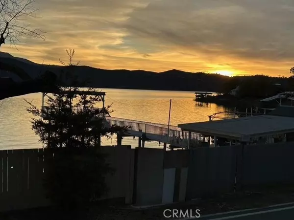 Clearlake, CA 95422,13130 Lakeshore DR